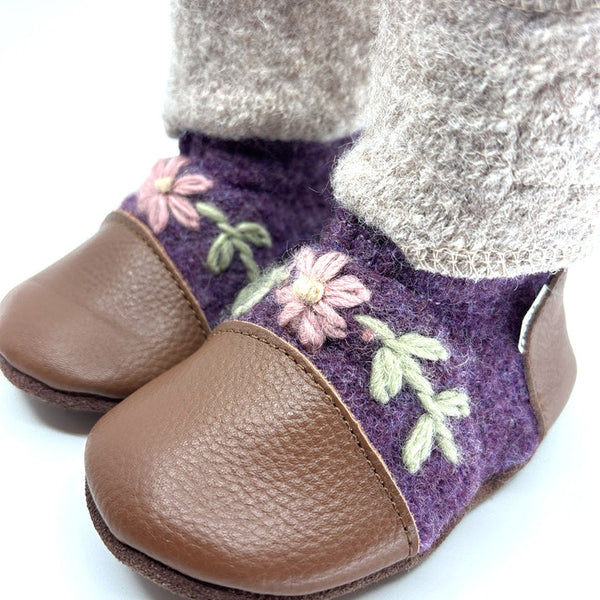 Nooks Design Wool Booties