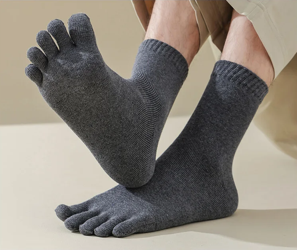 Warm 5-Toe Ankle Socks With Heel