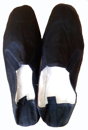 Chinese soft cotton-soled slippers