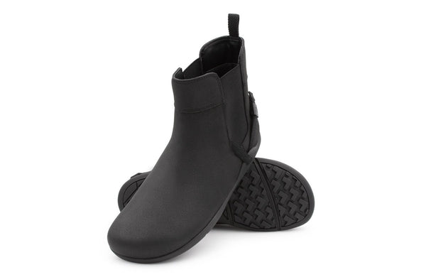 Tari-Minimal Leather Chelsea Boot Black Pair